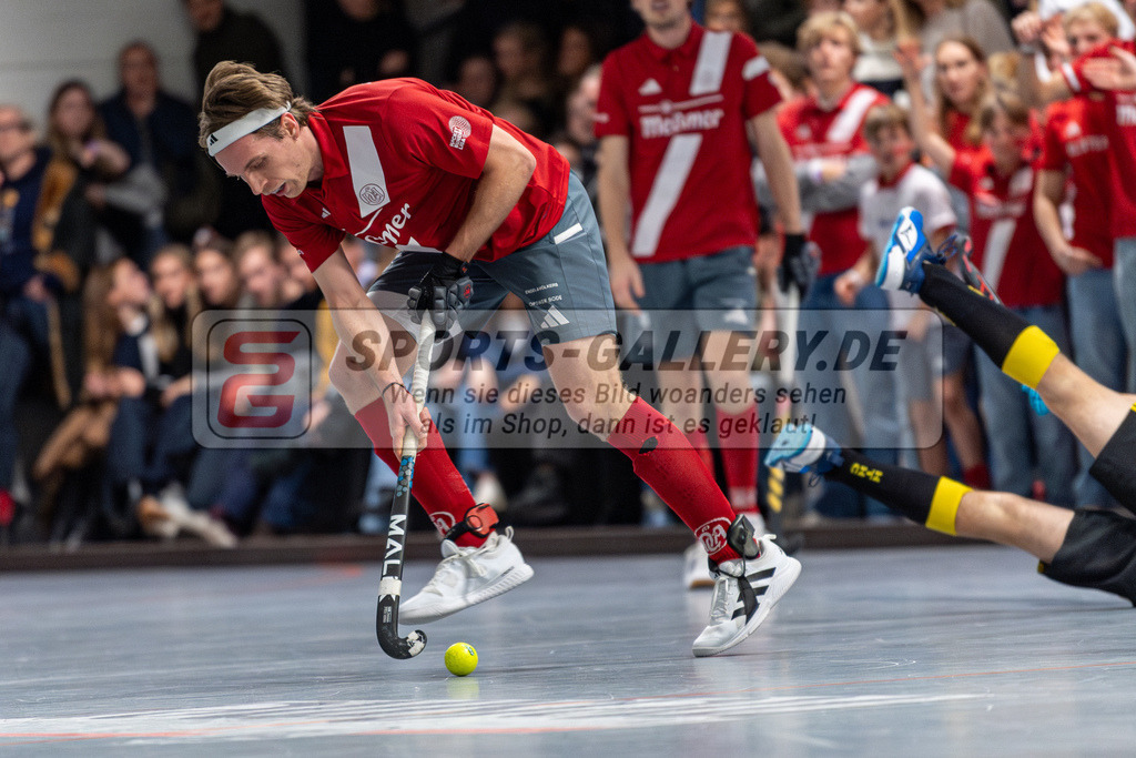 SM_2024-12-20-D85_-135 | 1.Bundesliga Hallenhockey  (M) DCADA - HTHC / 3:4 (1:1)