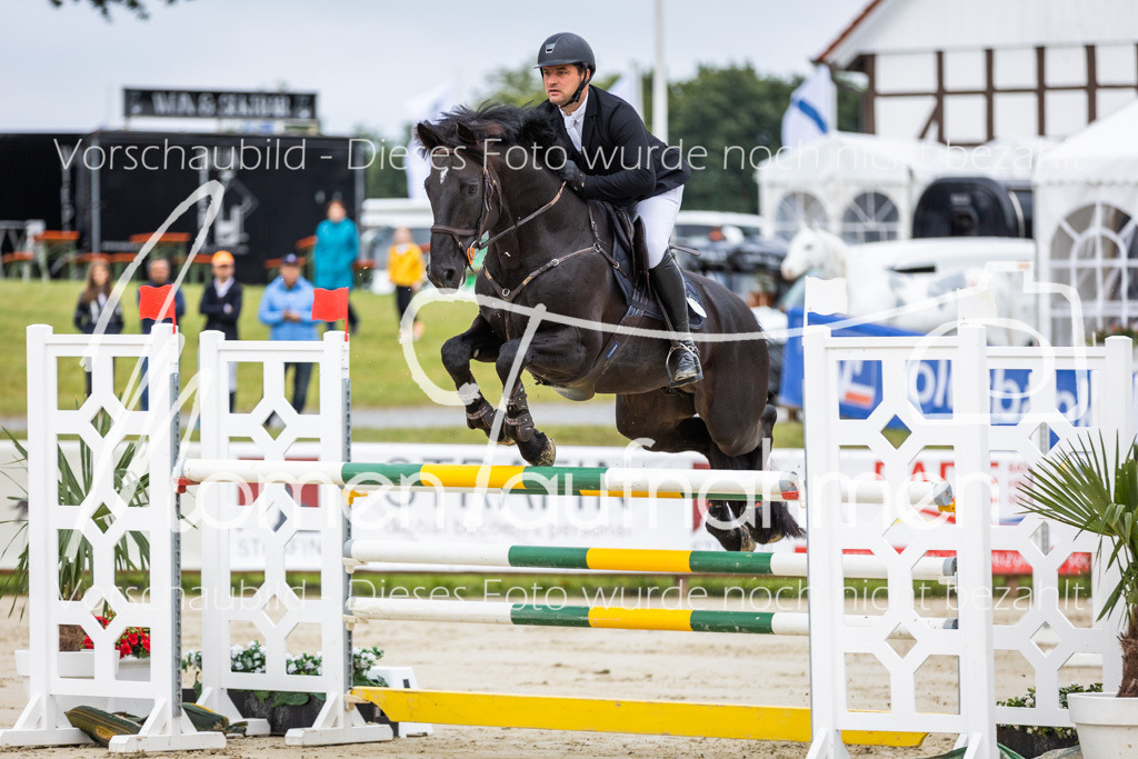 BHO-2PhSpr-M-5-2037 | MomenTaufnahmen Pferdesportfotos