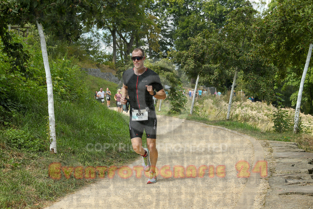 250824_1416_EX1_5587 | Sportfotografie im Rhein-Sieg Kreis, Köln, Bonn, NRW, Rheinland Pfalz, Hessen, etc. Unser Tätigkeitsfeld umfasst den Laufsport vom Volkslauf über den Marathon, Duathlon, Triathon bis zum Ultralauf wie Kölnpfad Ultra oder Schindertrail.