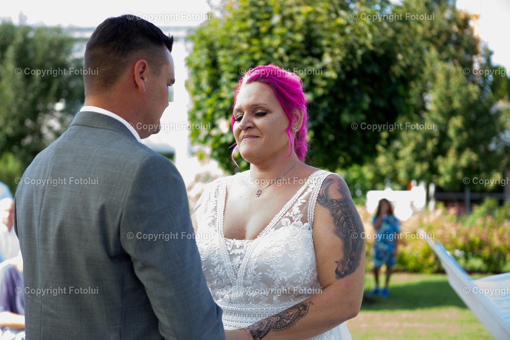 KERSTINFREDYHOCHZEIT_260822_105 | bilder, linz, photo, foto, fussball, sport, fotolui, bundesliga