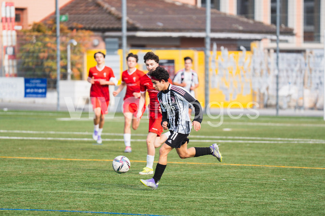juv_lut_fmachado-0161 | Images from the Juniors B match between Juventus Academy and FC Lutry, played on 18 March 2026 in Lutry, Switzerland, featuring players, coaching staff and match action throughout the game.