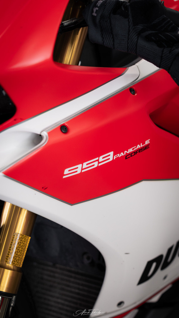 Ducati Trackday Hockenheimring 2026 | Entdecken Sie die faszinierende Welt von Alexander Tschuncky Arts: Kreative Fotografie, atemberaubende Automobilkunst und hochwertiger Bilderdruck. Lassen Sie sich inspirieren! - Realisiert mit Pictrs.com