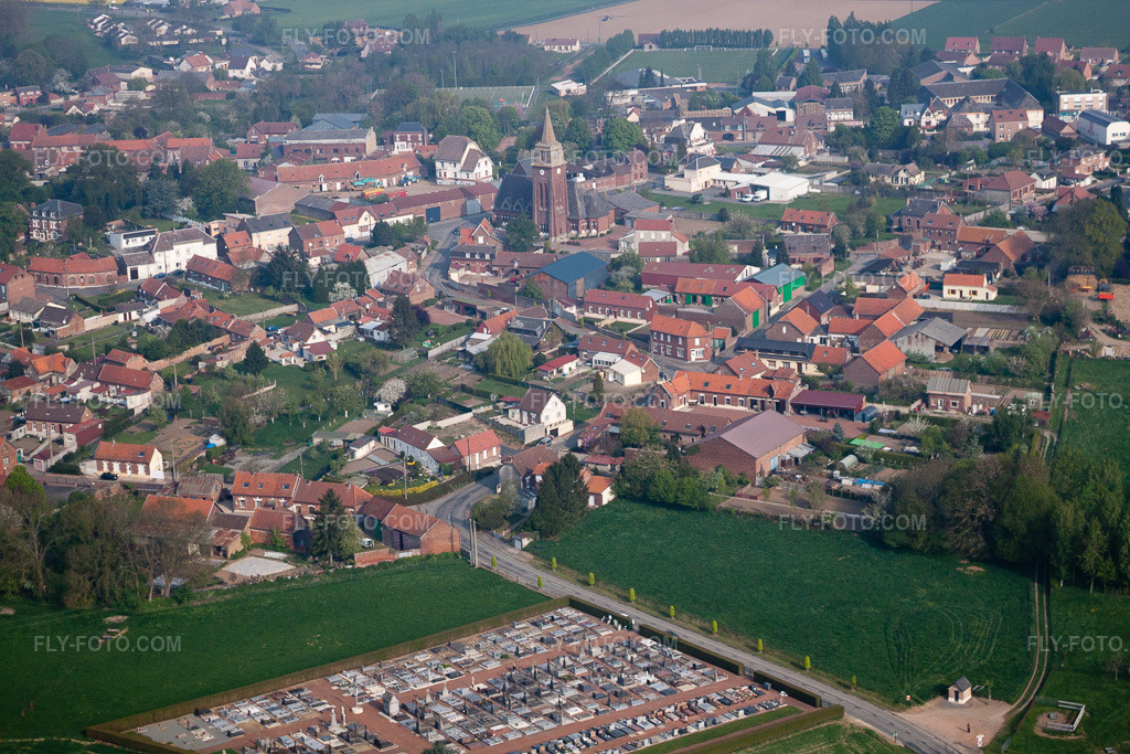 Aerial view: View of the town in Bertincourt in the state Pas de Calais, France. – Photo: IMG_40043.jpg taken on 04/17/2011 by Werner Riehm/FLY-FOTO.com – Resolution of the original: 4752 x 3168 px