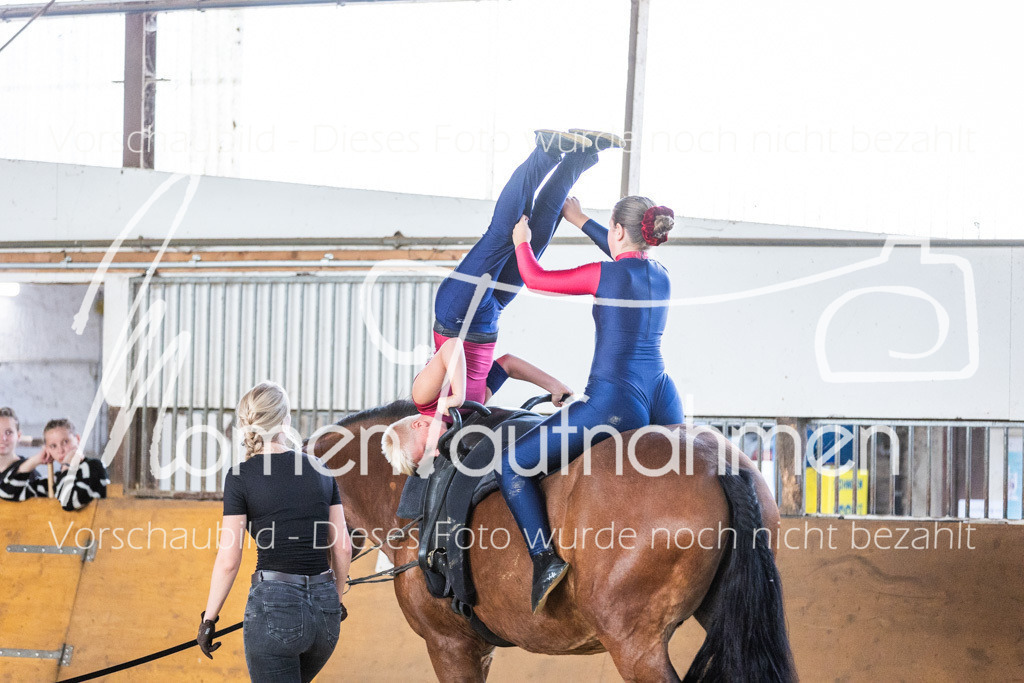 SS-Maxi-130 | MomenTaufnahmen Pferdesportfotos