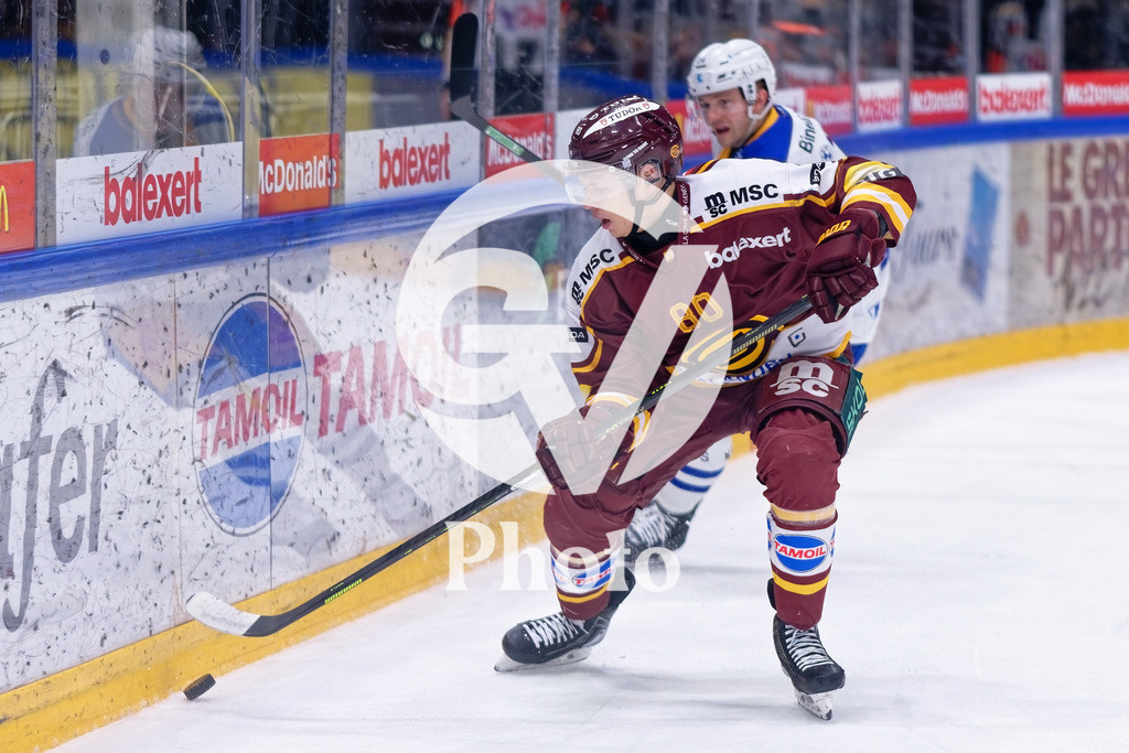 National League - Geneve-Servette HC v EV Zug | Simas Ignatavicius (80 Geneve-Servette HC) in action (close up)  during the National League match between Geneve-Servette HC and EV Zug at Les Vernets in Geneva, Switzerland