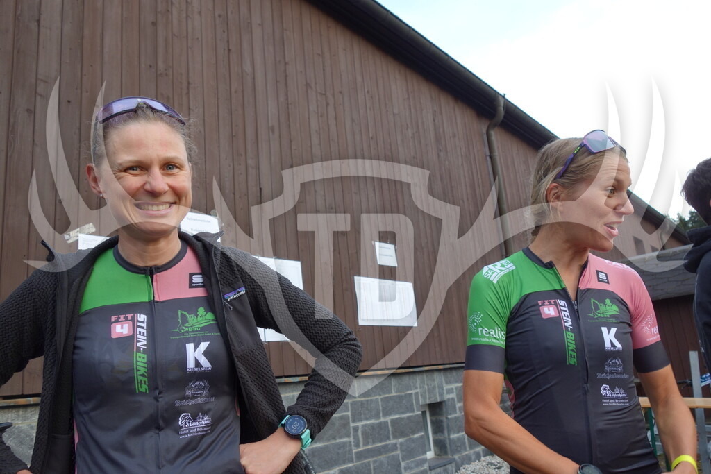 DSC03711 | Fotogalerie der Treibjagd im Dunkelwald - Dein MTB Etappenrennen im Erzgebirge - Realisiert mit Pictrs.com