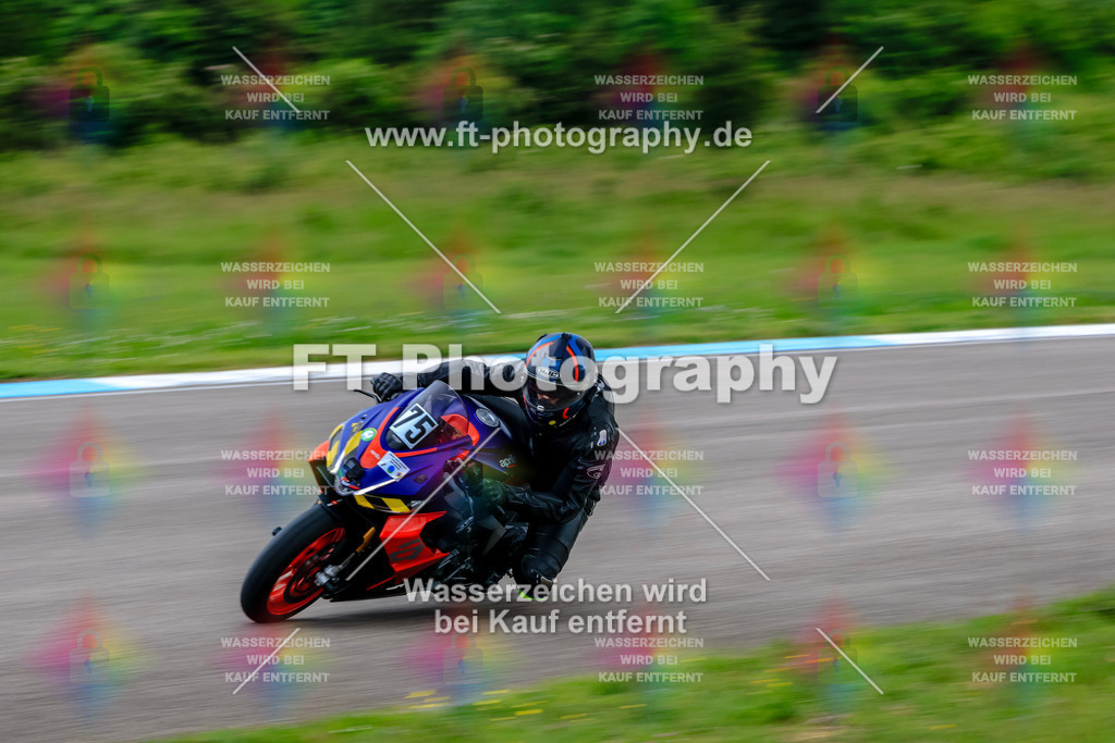 MotoTeam-3523 | Hier findet Ihr Bilder von Touristenfahrten auf der Nürburgring Nordschleife oder von anderen Veranstaltungen die ich besucht habe. Viel Spass beim Durch Schauen 