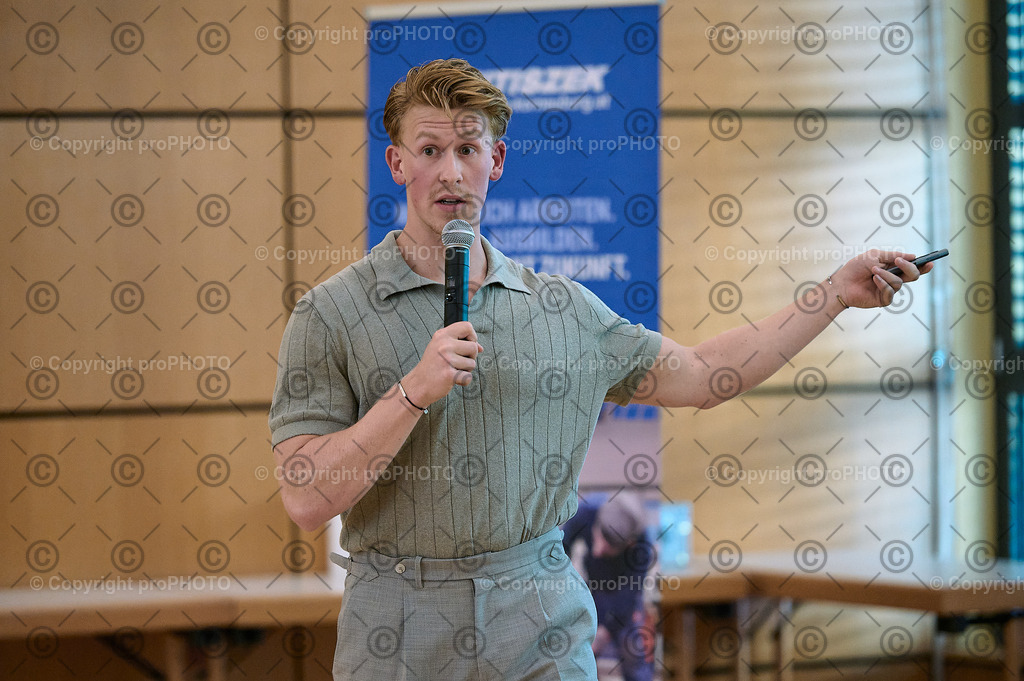 325_202509_EmployerBranding_NZ6_0316 | proPHOTO - Realisiert mit Pictrs.com