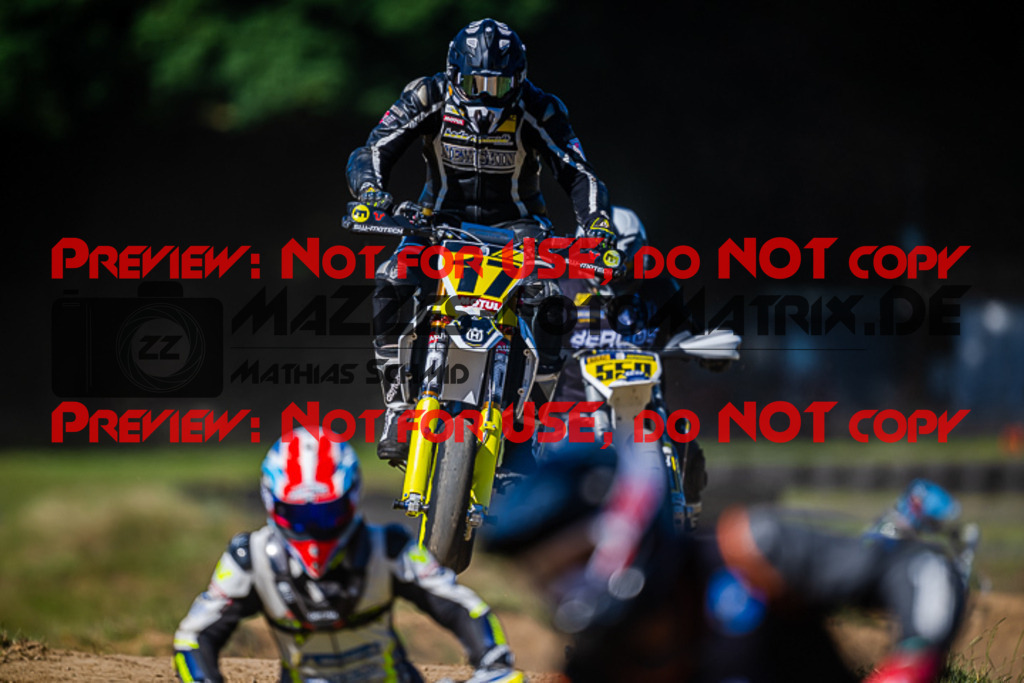 MaZZes_FotoMatrix_220702_4337 | S1