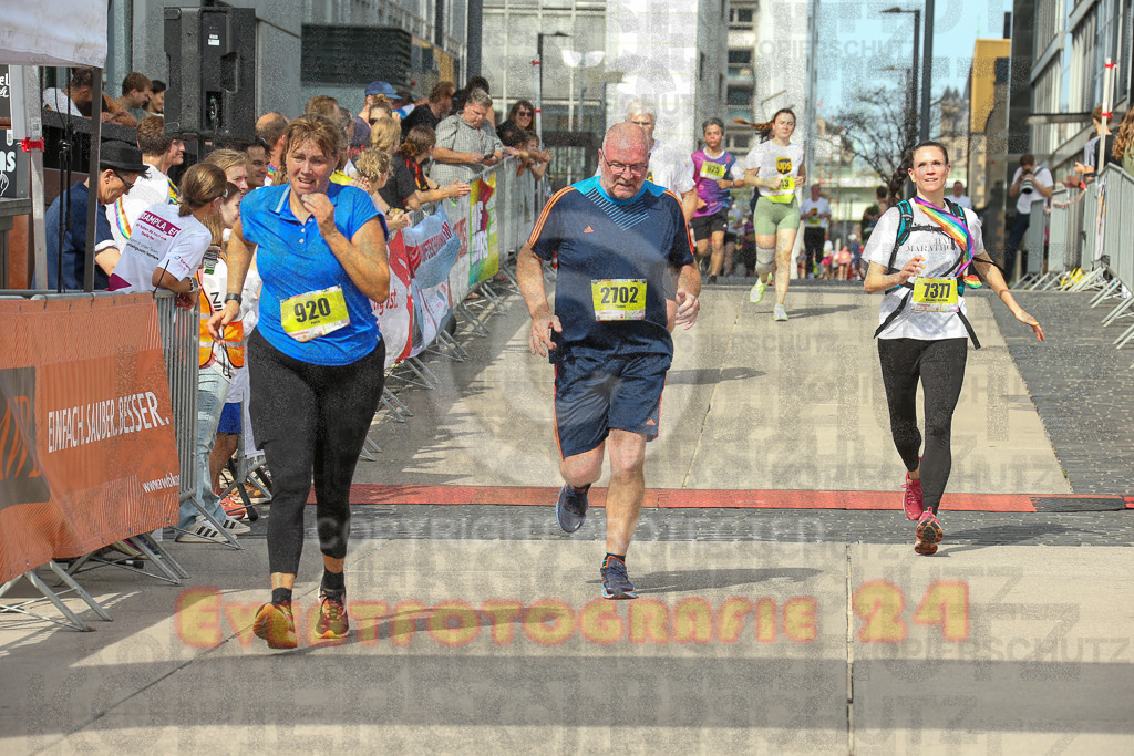 250920_1338_EX1_5980 | Sportfotografie im Rhein-Sieg Kreis, Köln, Bonn, NRW, Rheinland Pfalz, Hessen, etc. Unser Tätigkeitsfeld umfasst den Laufsport vom Volkslauf über den Marathon, Duathlon, Triathon bis zum Ultralauf wie Kölnpfad Ultra oder Schindertrail.