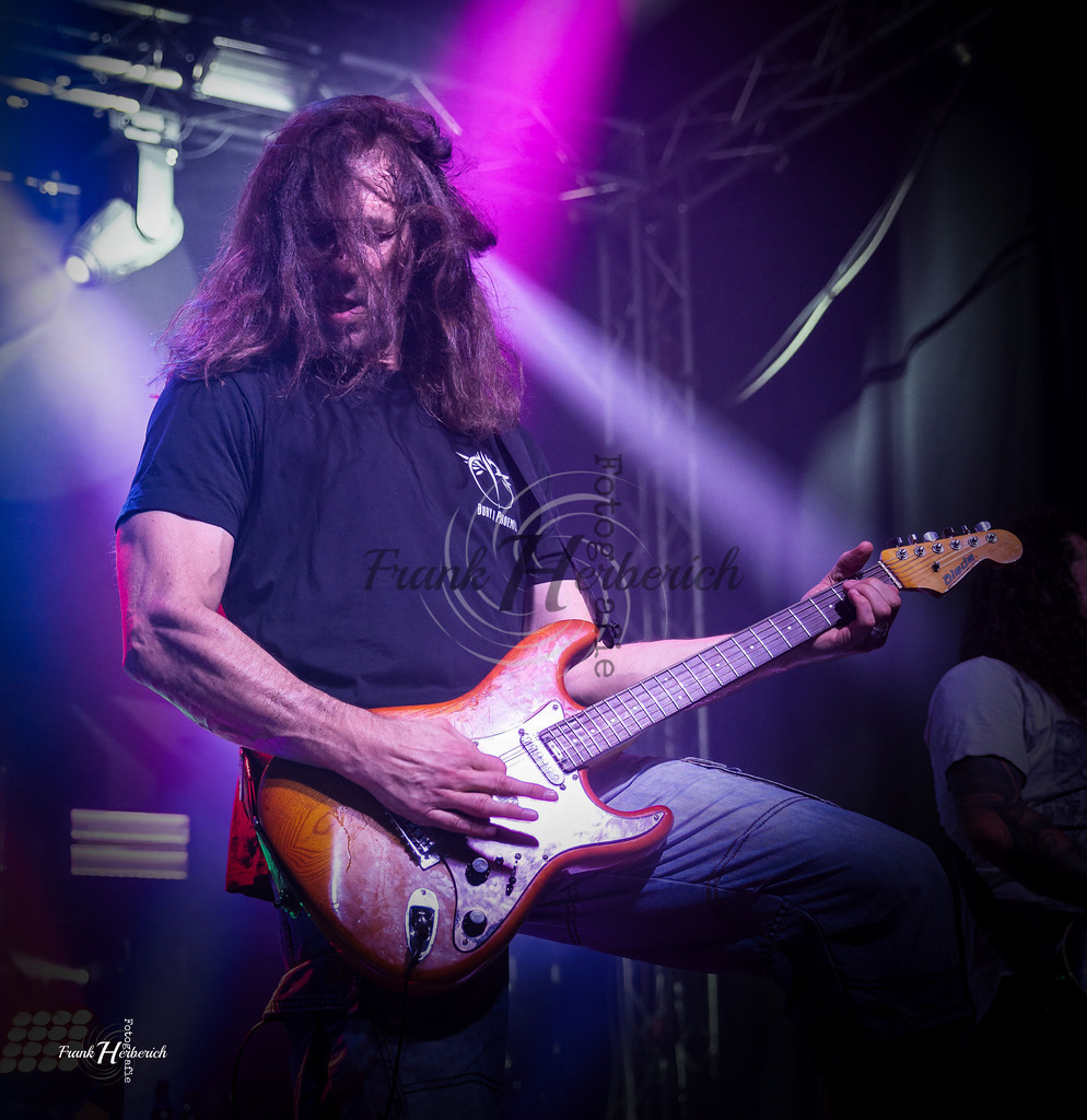 Justice 23.12.2025 | Frank Herberich Fotografie, Frank Herberich, Fotografie, Hochzeit, Portrait, St. Peter Ording, Ording, Westerhever, Nordsee, Frank Fotografie, Hardheim,  Odenwald,Walldürn, Band,Eventfotografie - Realisiert mit Pictrs.com