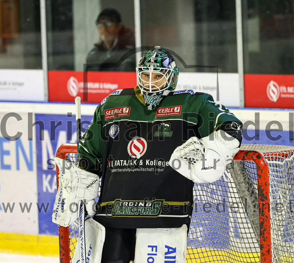 2022-12-23_070_TSV_Erding_gegen_EA_Schongau | Erding, Deutschland, 23.12.2022:
Eishockey, Bayernliga 2022 / 2023, 22. Spieltag, TSV Erding gegen EA Schongau, Endergebnis: 

Foto: Christian Riedel / fotografie-riedel.net