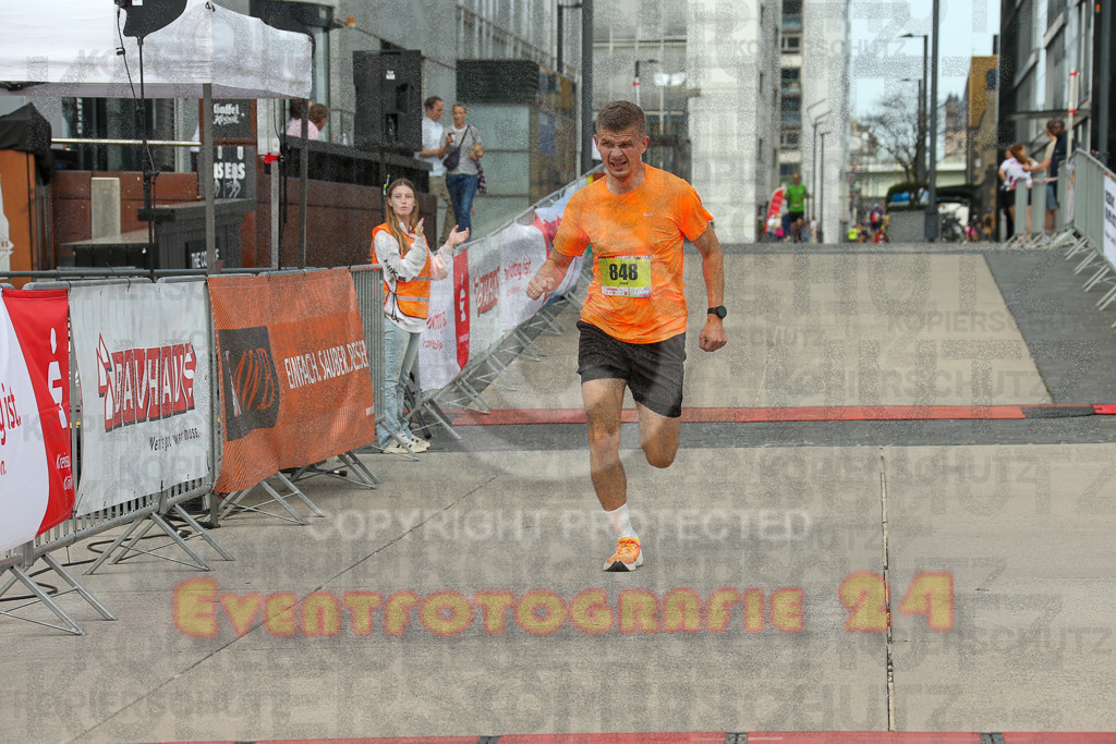 250920_1320_EX1_4062 | Sportfotografie im Rhein-Sieg Kreis, Köln, Bonn, NRW, Rheinland Pfalz, Hessen, etc. Unser Tätigkeitsfeld umfasst den Laufsport vom Volkslauf über den Marathon, Duathlon, Triathon bis zum Ultralauf wie Kölnpfad Ultra oder Schindertrail.