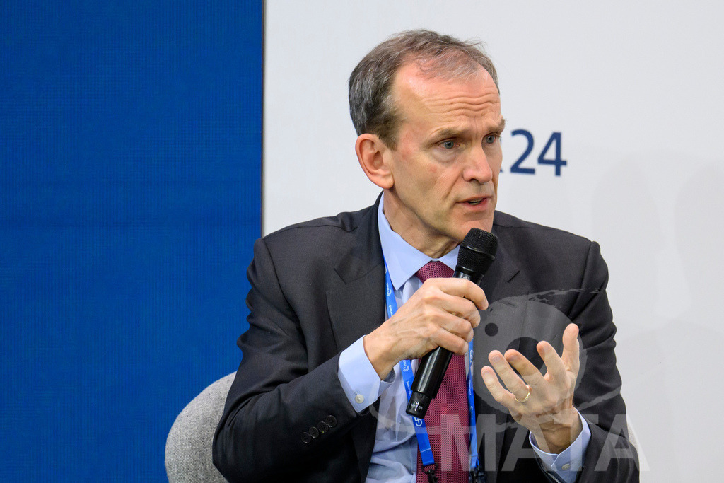 _DWA6536 | MATA IndoCon - Realisiert mit Pictrs.com