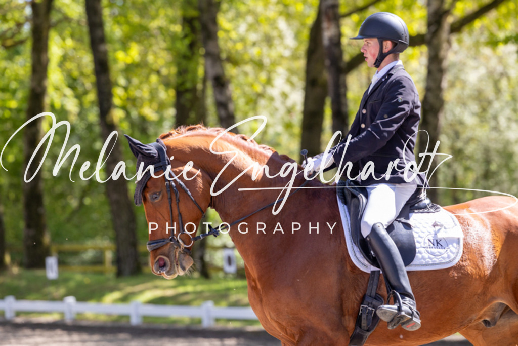 7I8A4033 | melanie-engelhardt-photography - Realisiert mit Pictrs.com