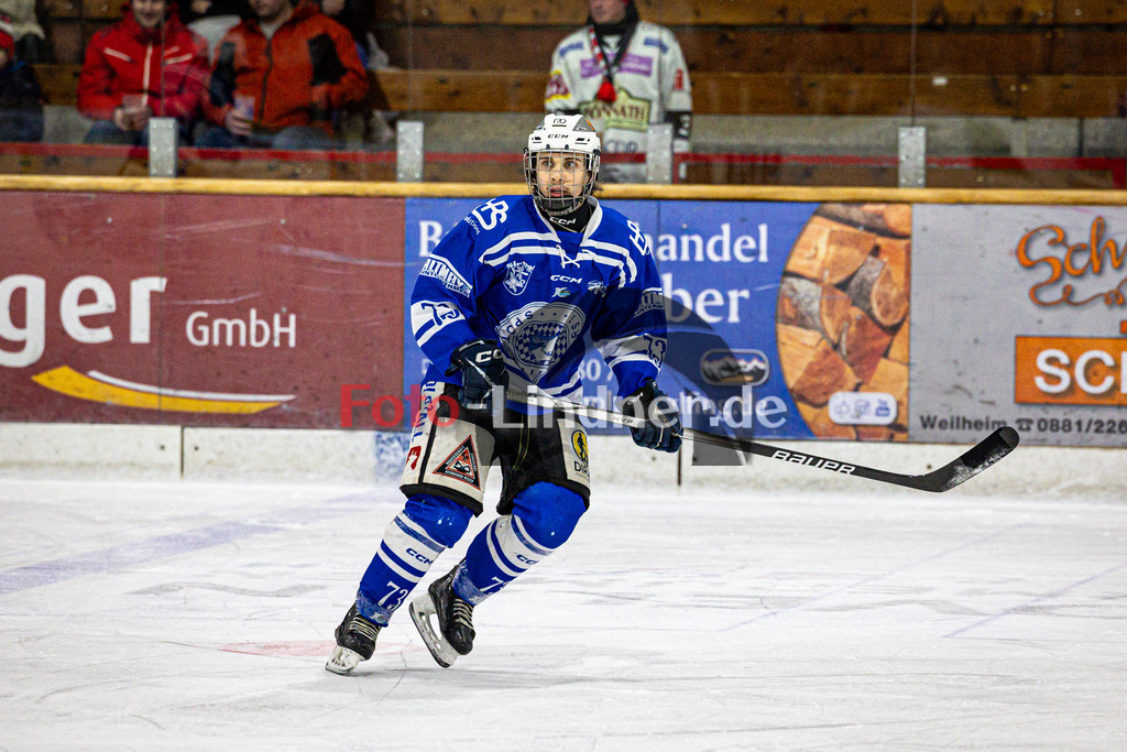 SC Forst NATURE BOYS gegen ESC Hassfurt HAWKS | Eishockey Landesliga Herren Playoffs 2024/25 - Spiel 2 von 4, SC Forst NATURE BOYS gegen ESC Hassfurt HAWKS, 20250222,Julian KRAUS (Nature Boyz 73) in Aktion,2025-02-22 in Peißenberg (Eisstadion Peißenberg)Julian KRAUS (Nature Boyz 73)Copyright: WolfgangxLindner foto-lindner.de