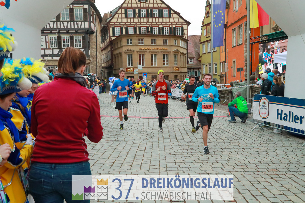 VR Bank Hauptlauf 10000m | 3 Koenigslauf 2023 - Realisiert mit Pictrs.com
