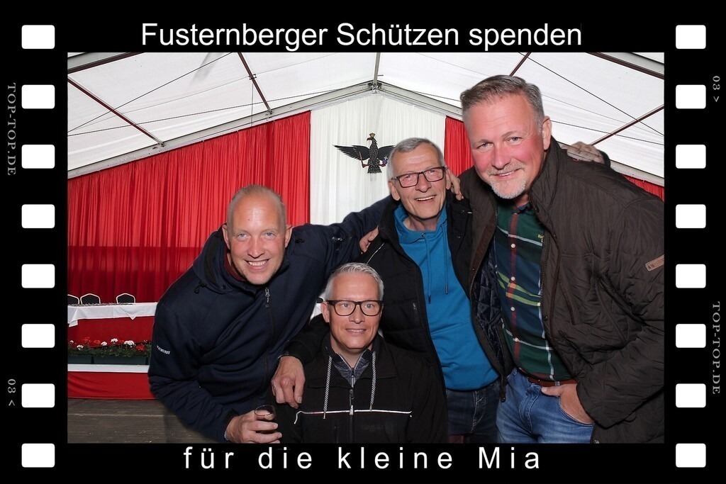 top-top.de 240928-029 | Foto, Video, Fotografie, Videografie, Fotobox, DJ, Discjockey, Musik, Musikbox, Veranstaltung, Photobooth, Amazon, Ebay, Buchtipp, Bestseller, Autor, Verlag, Buch, Wesel, Hamminkeln, NRW, Dinslaken, Rees, Drohne, Hochzeit, Party, Fotobox, Wesel, Fotograf