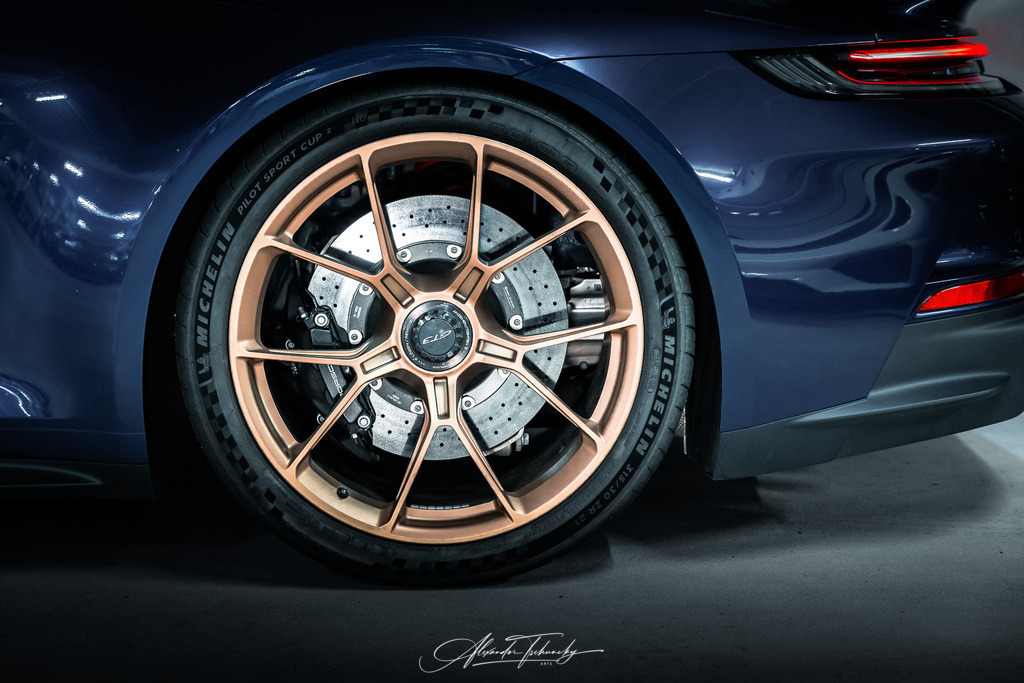 R6PZ3627 _Alexander Tschuncky | Entdecken Sie die faszinierende Welt von Alexander Tschuncky Arts: Kreative Fotografie, atemberaubende Automobilkunst und hochwertiger Bilderdruck. Lassen Sie sich inspirieren! - Realisiert mit Pictrs.com