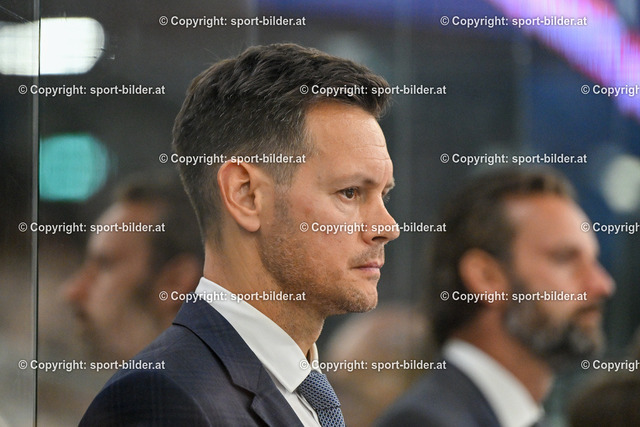 AUT, ICE, Black Wings Linz vs EC Villacher SV | 17.09.2023, Eishalle Linz, AUT, ICE Eishockey Liga, Black Wings Linz vs EC Villacher SV, im Bild Philipp Lukas, Head Coach EHC Black Wings Linz (BWL)


// ICE win2day Hockey League Match between Black Wings Linz and EC Villacher SV in Linz, Austria on 2023/09/17