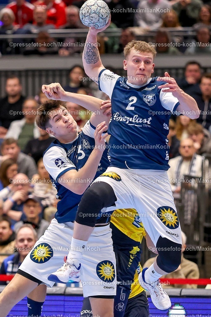 BHC16112501099 | 16.11.2025, Handball, HBL, Bergischer HC - Rhein-Neckar Löwen, Mitsubishi Electric HALLE Düsseldorf: Noah Beyer (BHC #02) wirft den Ball auf das Tor 