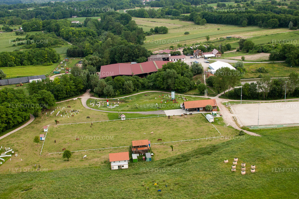 Aerial view: Haras de la Née in Neewiller-près-Lauterbourg in the state Bas-Rhin, France.Photo: IMG_28745.jpg taken on 06/14/2010 by Werner Riehm/FLY-FOTO.comResolution of the original: 4752 x 3168 px