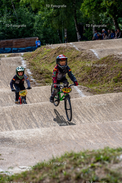 BayBMX2026-05554 | Fotogalerie von Thomas Dettweiler mit Eventbildern und lizenzfreien Fotos. Perfekt als Wandbild, für Büro, Website oder private Nutzung. - Realisiert mit Pictrs.com