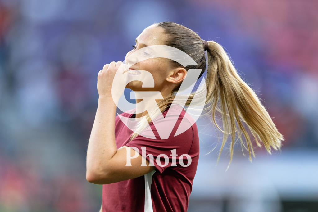 Spain v Switzerland - UEFA Women's EURO 2025 Quarter-Final | BERN, SWITZERLAND - JULY 18: Sandrine Mauron of Switzerland  during warm-up priot the UEFA Women's EURO 2025 Quarter-Final match between Spain v Switzerland at Stadion Wankdorf on July 18, 2025 in Bern, Switzerland. (Photo by Giuseppe Velletri/Sports Press Photo/Getty Images)