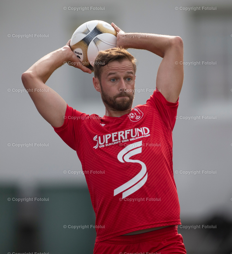 A_LUI_120822_07 | SPORT,FUSSBALL,LT1 OOE LIGA ASKOE OEDT-UNION PROCON DIETACH 12.08.2022 
IM BILD:  MARTIN GRASEGGER (OEDT) UND (DIETACH) FOTO:FOTOLUI

