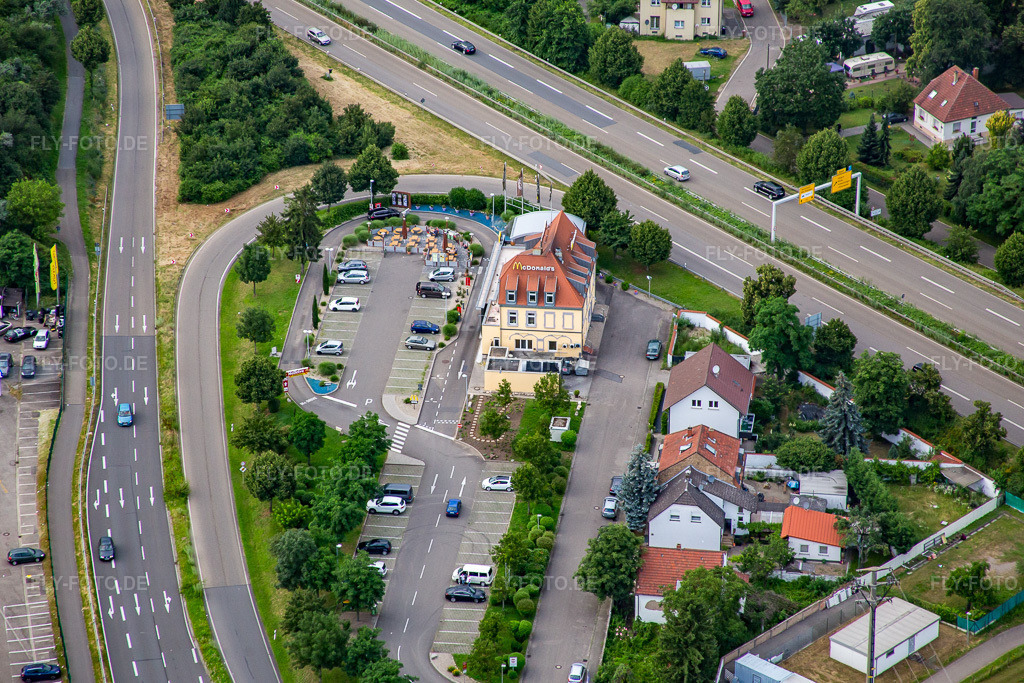 Luftbild: McDonald's Restaurant in Brühl im Bundesland Baden-Württemberg in Deutschland. Foto: IMG_090933.jpg vom 04.07.2016 durch Werner Riehm/FLY-FOTO.de
