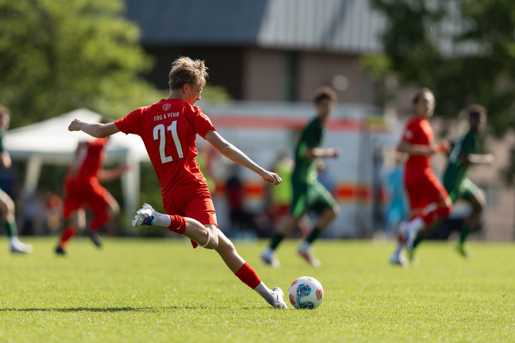 Fußball I Männer I 40. Pfingscup Hollage I 13224 | realhellocedii - Realisiert mit Pictrs.com