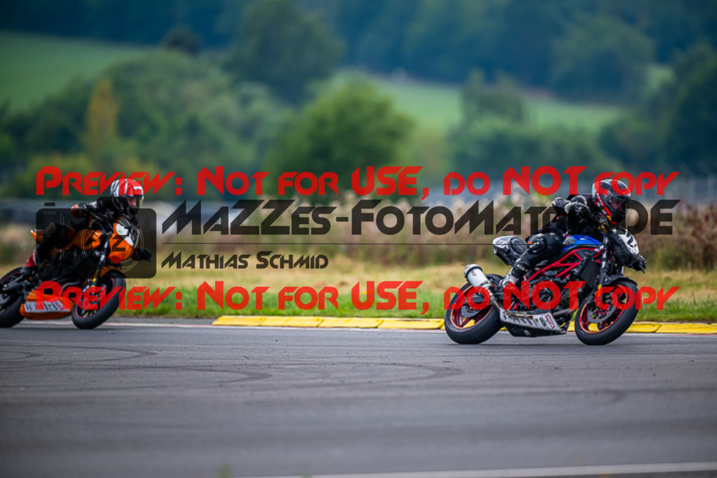 MaZZes_FotoMatrix_220723_5478 | IDM1000