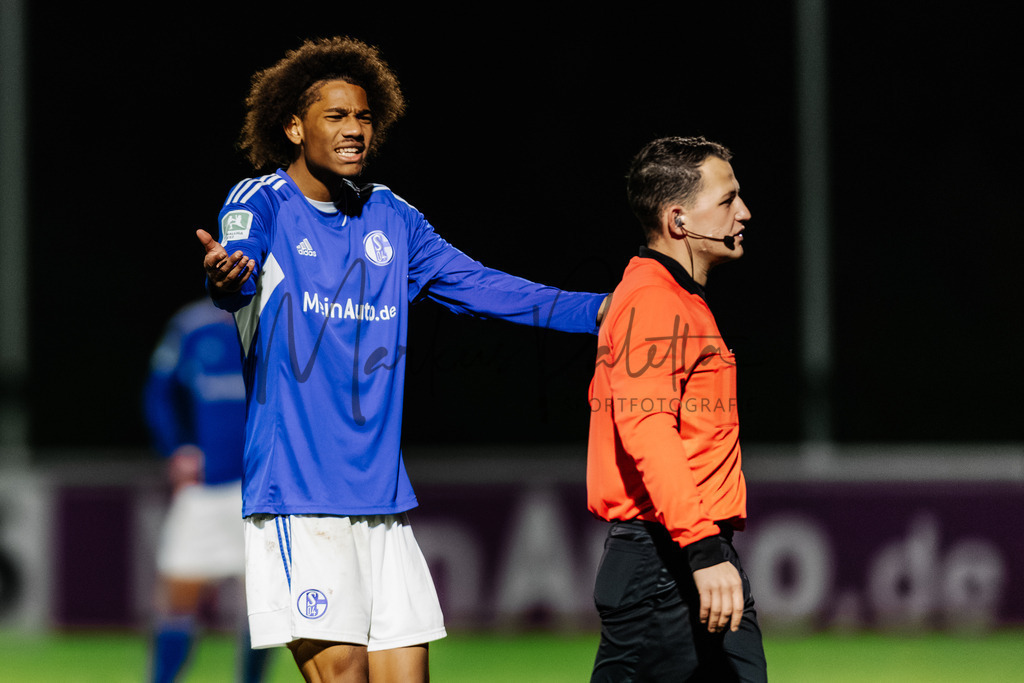 Regionalliga West, Saison 2022/2023, 10. Spieltag: FC Schalke 04 II - SC Preußen Münster | Regionalliga West, Saison 2022/2023, 10. Spieltag, FC Schalke 04 II empfängt SC Preußen Münster im Parkstadion in Gelsenkirchen. Foto: sportfotografie.ms | Markus Paletta - Realisiert mit Pictrs.com
