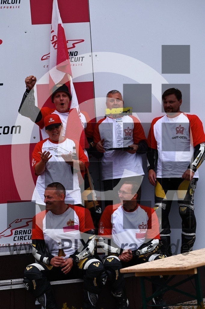 social-20250830_08404 | Schöne Erinnerungen an spannende Momente - das festzuhalten ist unser Job. PIXELrace.de ist seit 2003 auf den Rennstrecken Europas unterwegs um die Action draußen beim Fahren und die wunderbare Stimmung imm Fahrerlager für euch einzufangen.