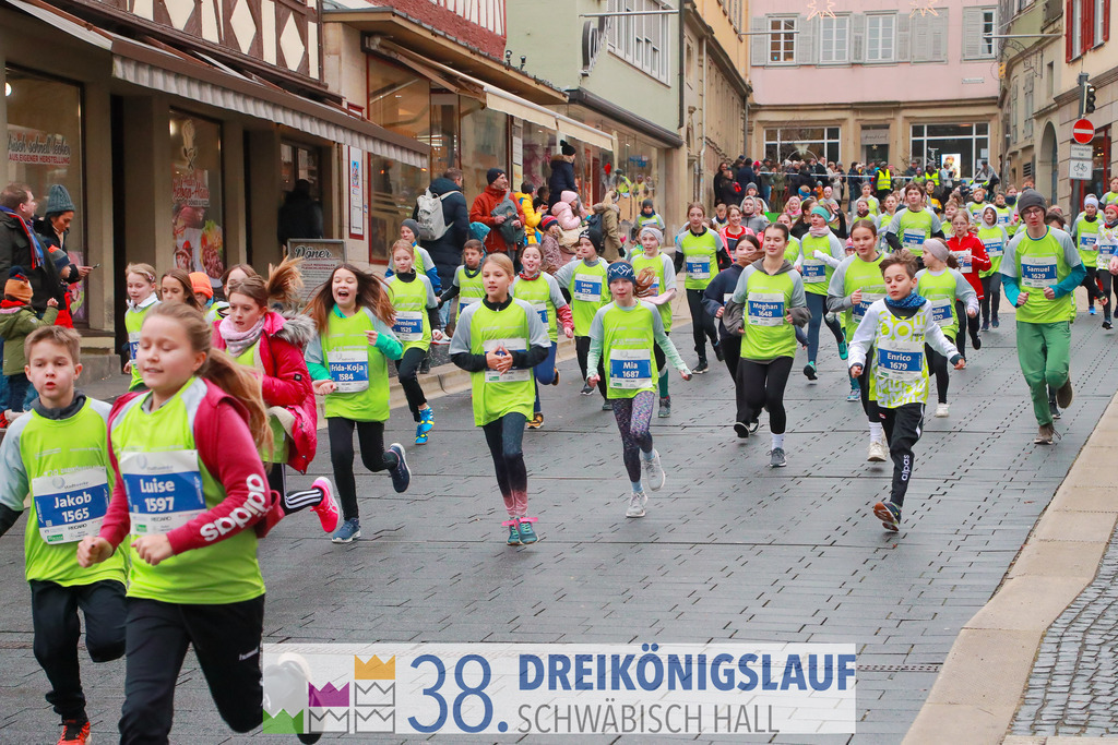 1700m Stadtwerke Jugendlauf | 3 Koenigslauf 2024 1700m Stadtwerke Jugendlauf - Realisiert mit Pictrs.com