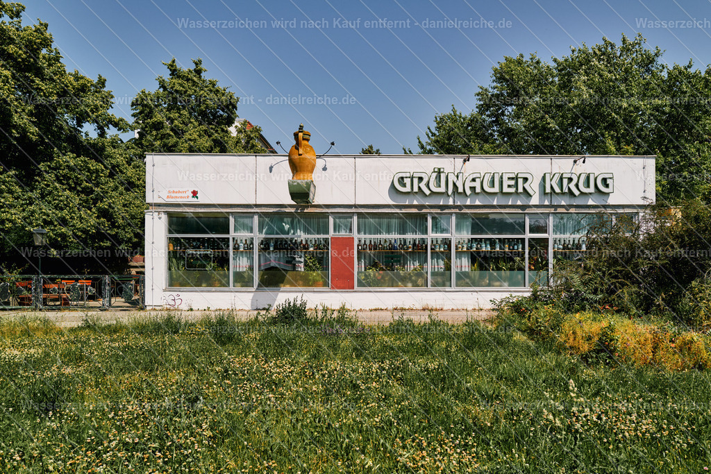 Leipzig Grünau WKII Gaststätte "Grünauer Krug" (Sommer 2025) | Leipzig Grünau WKII Gaststätte "Grünauer Krug" (Sommer 2025) - Realisiert mit Pictrs.com