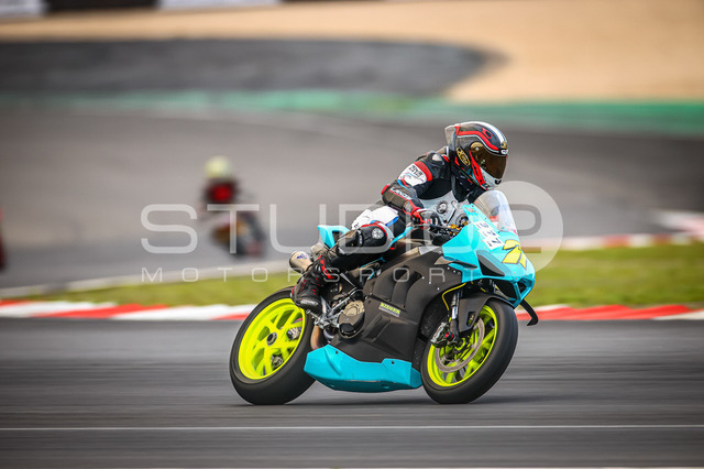 0377-250723NR-005_377 | Deine Full-Service-Agentur für ✔️Videoproduktionen und ✔️Motorsportfotografie Jetzt Angebot anfragen!