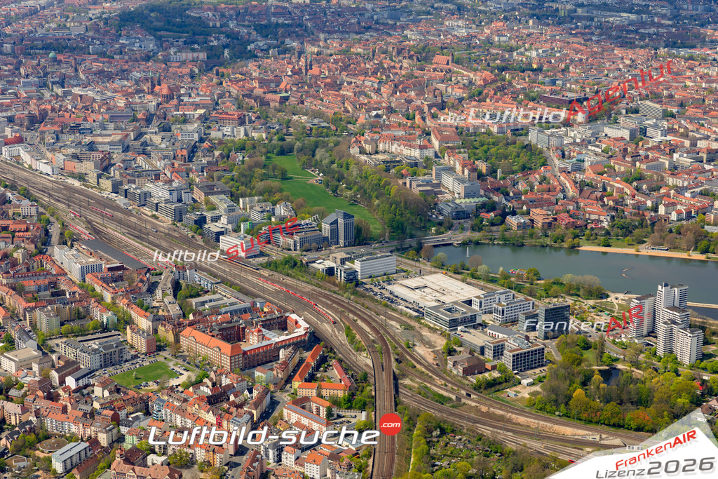 Das Luftbild zeigt Tullnau mit altstadt Nürnberg - Die Luftaufnahme wurde 2023 vom UL-Flugzeug aus erstellt ( keine Drohne ) - Hochauflösende Luftaufnahme - Für grossformatige Ausdrucke geeignet. Die Geschenkidee !Mit Lizenz und Bildrechte bestellbar