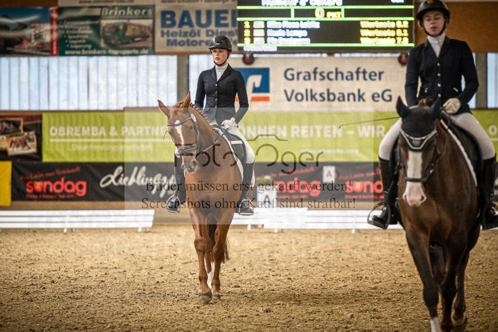 DOS_2917 | Entdecke hochwertige Reitturnierfotos von Foto Oger. Professionell, emotional und authentisch – jetzt Lieblingsmomente im Shop bestellen.Deutschlandweite Turnierfotografie. - Realisiert mit Pictrs.com