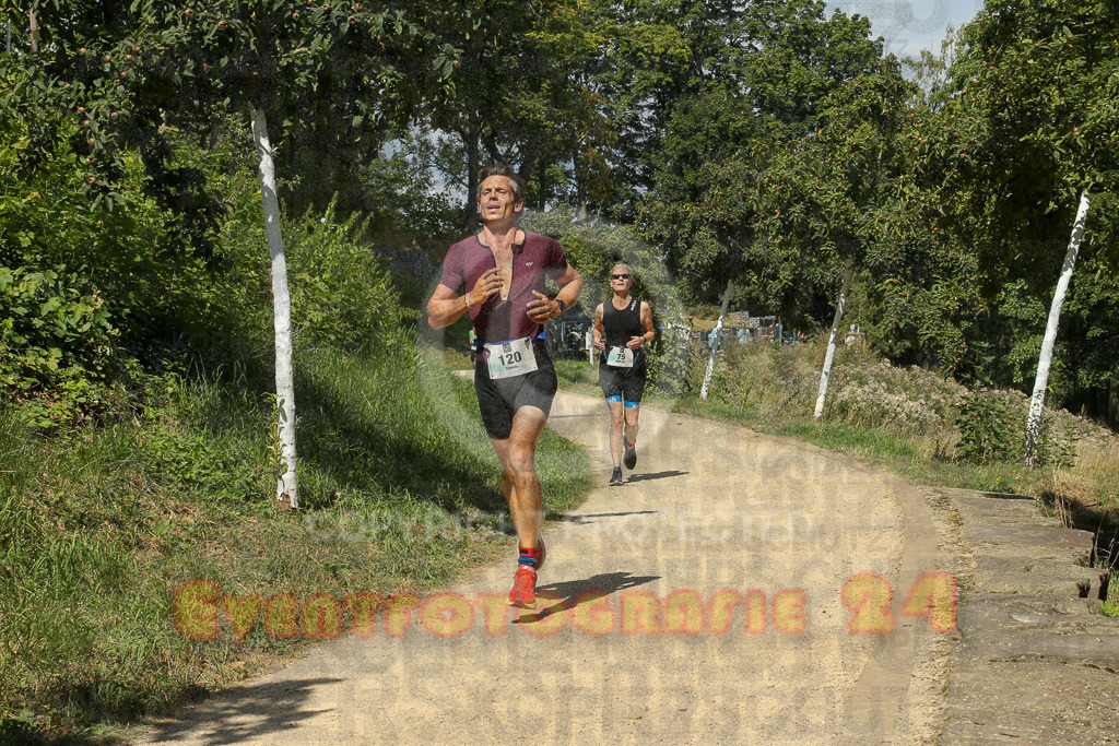 250824_1236_EX1_9915 | Sportfotografie im Rhein-Sieg Kreis, Köln, Bonn, NRW, Rheinland Pfalz, Hessen, etc. Unser Tätigkeitsfeld umfasst den Laufsport vom Volkslauf über den Marathon, Duathlon, Triathon bis zum Ultralauf wie Kölnpfad Ultra oder Schindertrail.