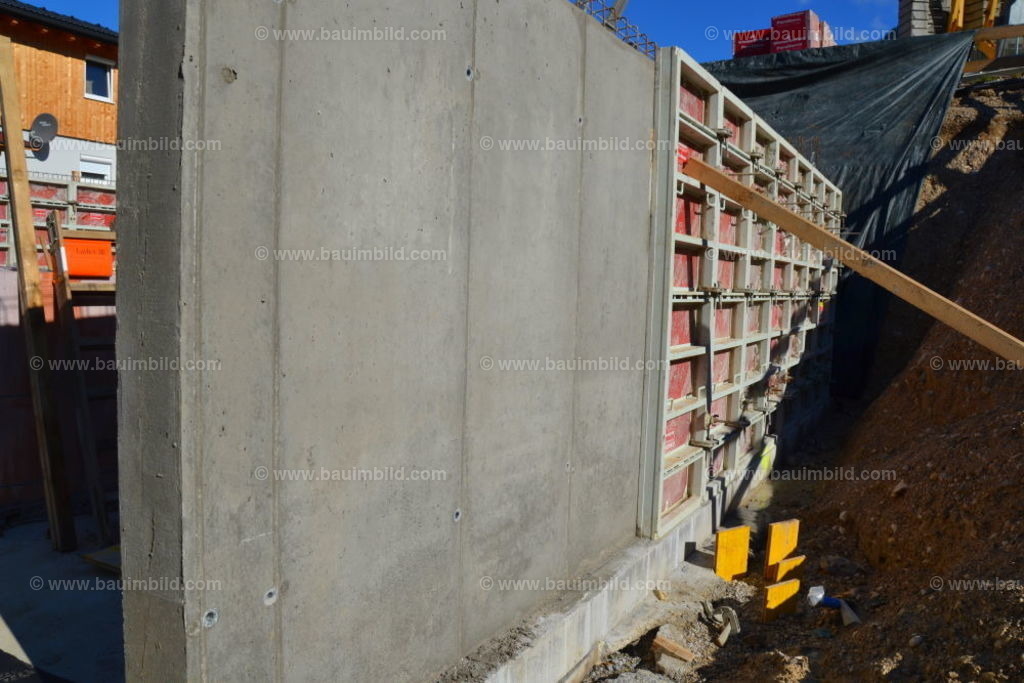 bib-lg04-betonarbeiten-0204 | Nach LV-Leistungsgruppen sortierte Detailfotos über den Bau eines Hauses. Alle Hausbau-Bilder direkt vom Urheber und Autor der Website Haus-Selber-Bauen.com