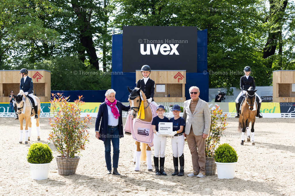 TH_649 NK Cyrill_ Mia Steinbusch_8198 | Deutsches Spring- und Dressur-Derby 2023 am 19.05.23 in Hamburg, Derby Platz Klein Flottbek, Thomas Hellmann, _Y7A0332