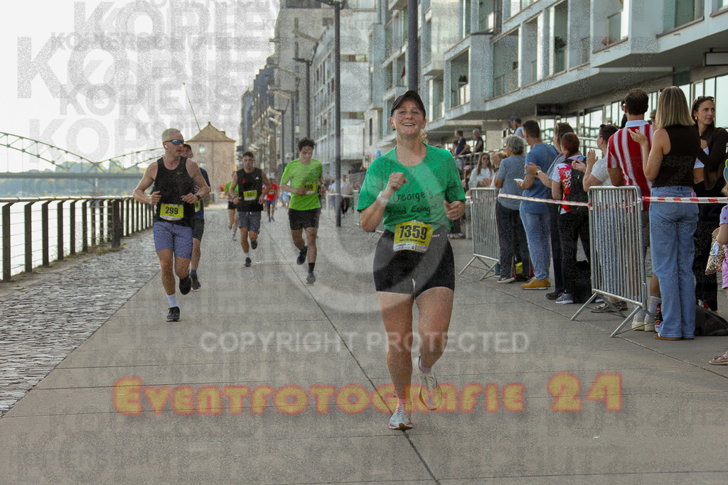 250920_1447_EX1_7547 | Sportfotografie im Rhein-Sieg Kreis, Köln, Bonn, NRW, Rheinland Pfalz, Hessen, etc. Unser Tätigkeitsfeld umfasst den Laufsport vom Volkslauf über den Marathon, Duathlon, Triathon bis zum Ultralauf wie Kölnpfad Ultra oder Schindertrail.