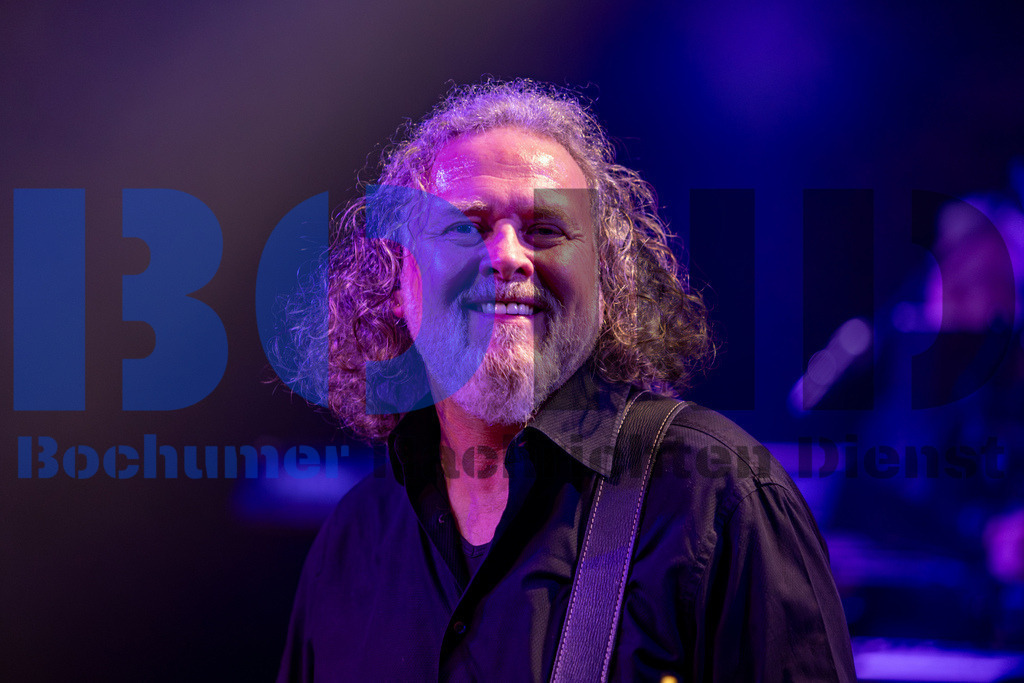 SES_GBAZEC20241227-19 | bond - Realisiert mit Pictrs.com