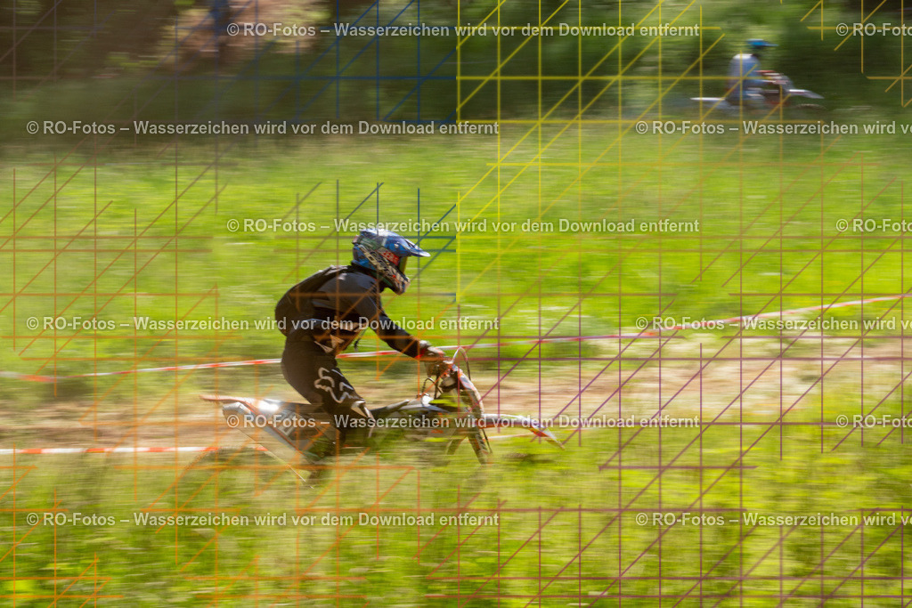 Wolfshausen 3 Lauf -1105 | Sportfotografie von RO-Fotos: Motorsport, Motocross, Enduro, Laufveranstaltungen und Triathlon. Professionelle Fotos von Sportlern und Events. - Realisiert mit Pictrs.com