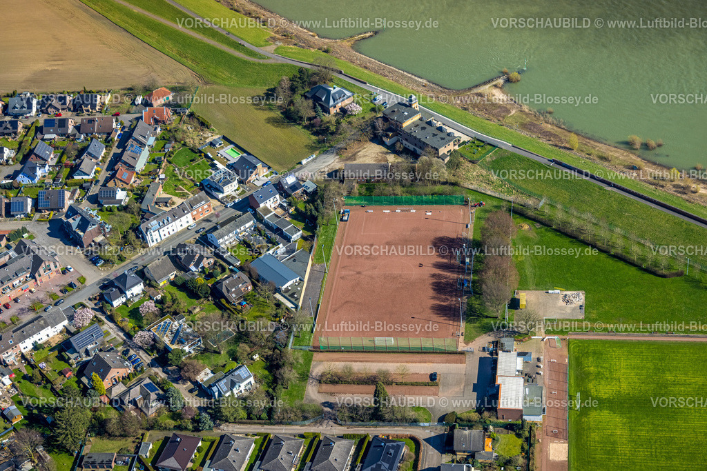 Wesel240310946Buederich | Luftbild, Asche-Sportplatz Wesel Büderich des SV Büderich 1919 e.V., Hotel und Restaurant "Wacht am Rhein", Fluss Rhein, Büderich, Wesel, Nordrhein-Westfalen, Deutschland