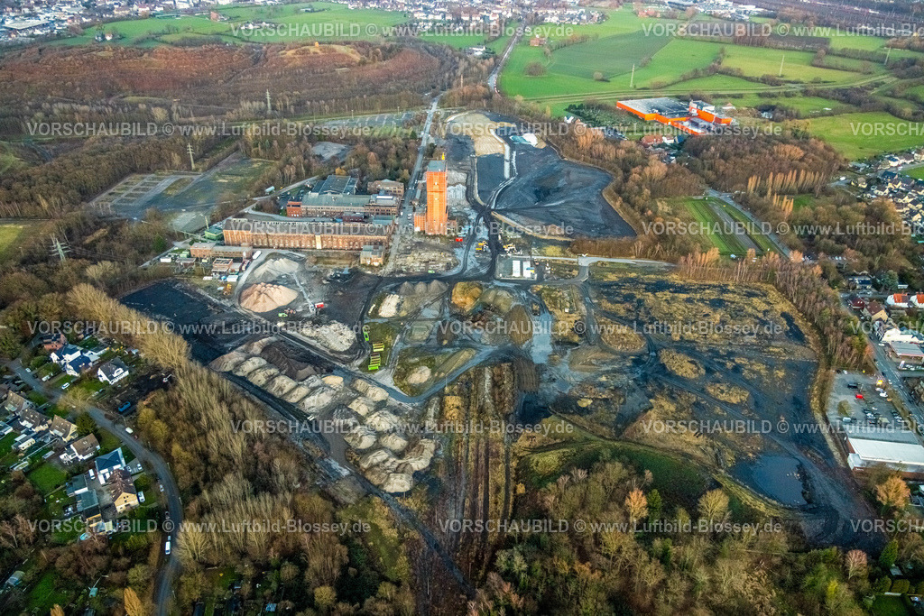 Hamm251205261 | Luftbild, CreativRevier Hamm Veranstaltungsstätte, Hammerkopfturm an der ehemaligen Zeche Bergwerk Ost Heinrich Robert, Baustelle, Stadtbezirk Herringen, Hamm, Ruhrgebiet, Nordrhein-Westfalen, Deutschland