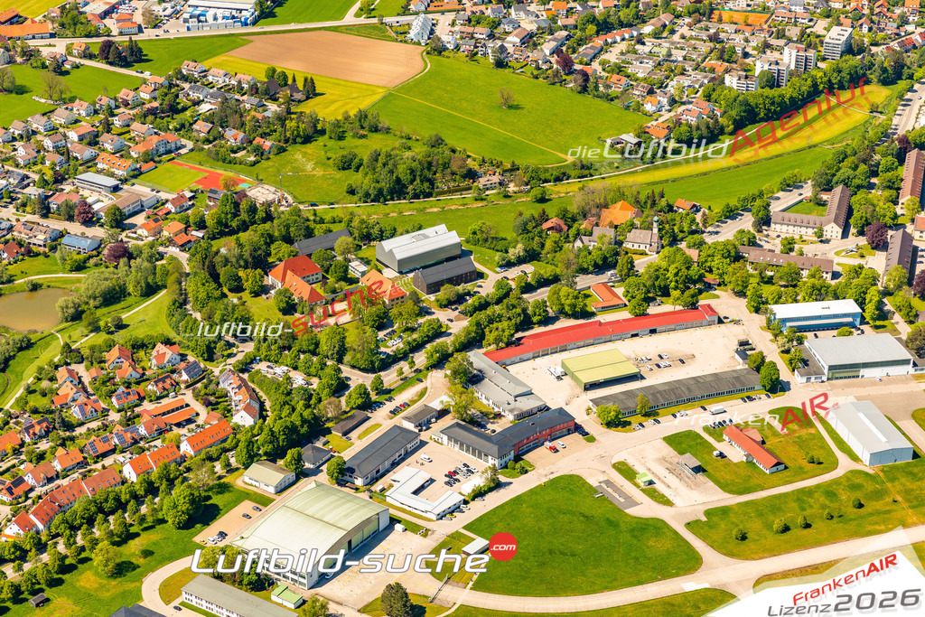Das Luftbild zeigt :  Kaufbeuren - Die Luftaufnahme wurde 2024 vom UL-Flugzeug aus erstellt ( keine Drohne ) - Hochauflösende Luftaufnahme - Für grossformatige Ausdrucke geeignet. Die Geschenkidee !Mit Lizenz und Bildrechte bestellbar