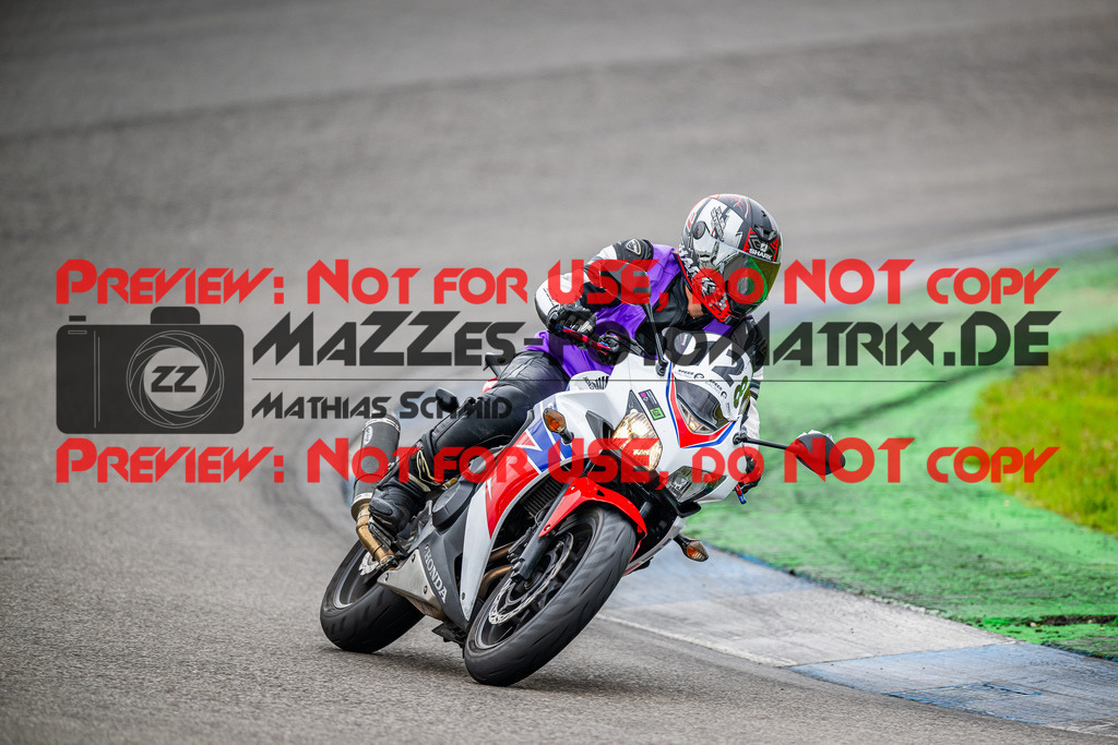 MaZZes_FotoMatrix_240702_6007705_0442 | INST