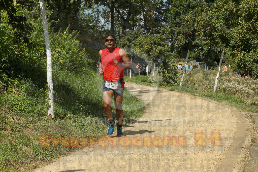 250824_1247_EX1_0573 | Sportfotografie im Rhein-Sieg Kreis, Köln, Bonn, NRW, Rheinland Pfalz, Hessen, etc. Unser Tätigkeitsfeld umfasst den Laufsport vom Volkslauf über den Marathon, Duathlon, Triathon bis zum Ultralauf wie Kölnpfad Ultra oder Schindertrail.